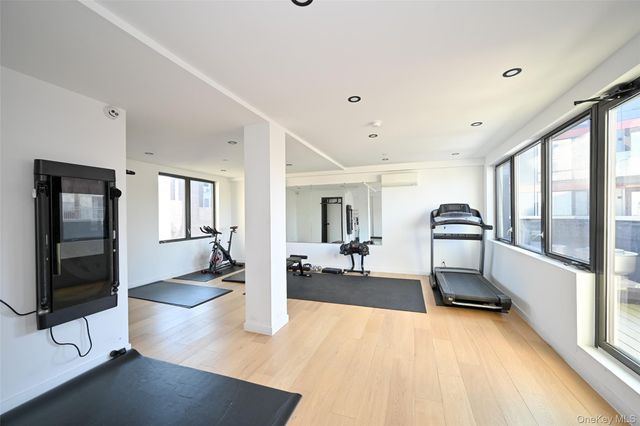 116-17 Grosvenor Lane 3A, Forest Hills, NY 11375