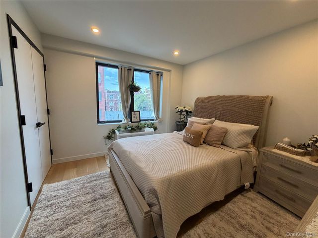 116-17 Grosvenor Lane 3A, Kew Gardens, NY 11418