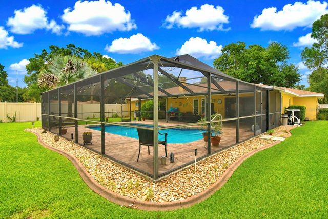902 CRESTVIEW DRIVE, Auburndale, FL 33823