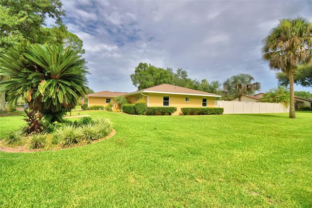 902 CRESTVIEW DRIVE, Auburndale, FL 33823