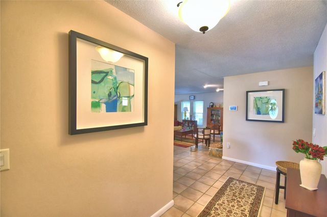 902 CRESTVIEW DRIVE, Auburndale, FL 33823