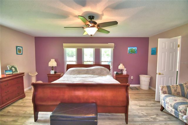 902 CRESTVIEW DRIVE, Auburndale, FL 33823