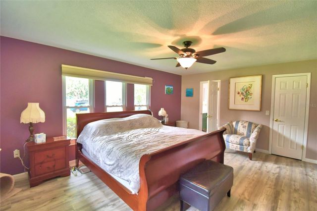 902 CRESTVIEW DRIVE, Auburndale, FL 33823