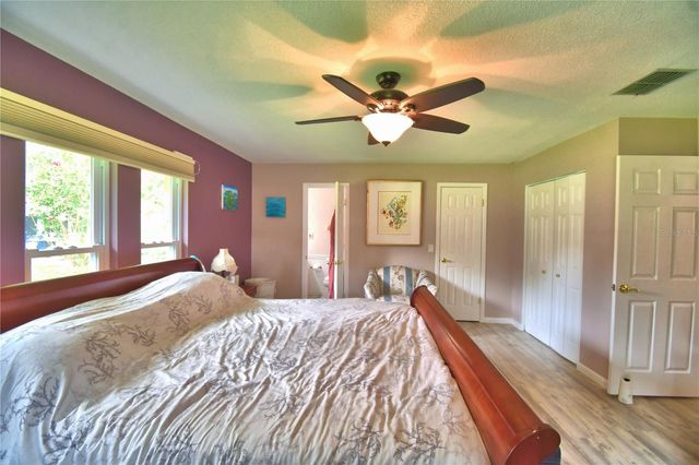 902 CRESTVIEW DRIVE, Auburndale, FL 33823