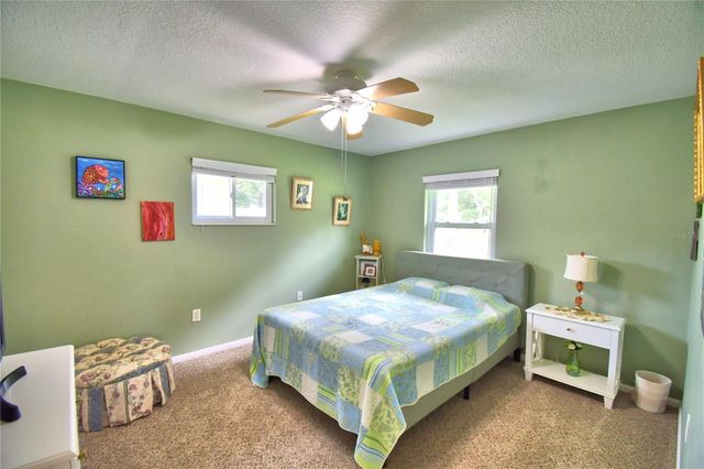 902 CRESTVIEW DRIVE, Auburndale, FL 33823