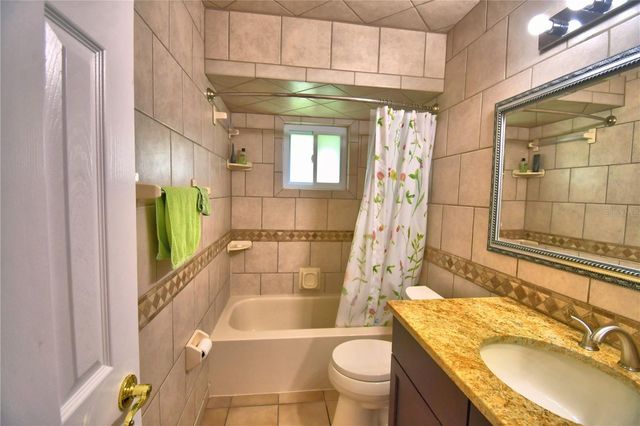 902 CRESTVIEW DRIVE, Auburndale, FL 33823