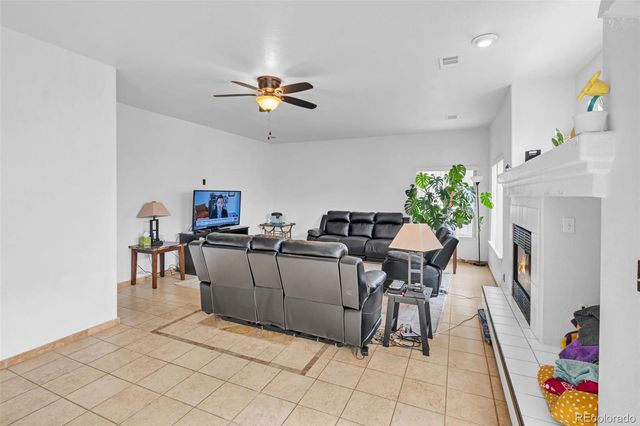 19531 E 40th Place, Denver, CO 80249