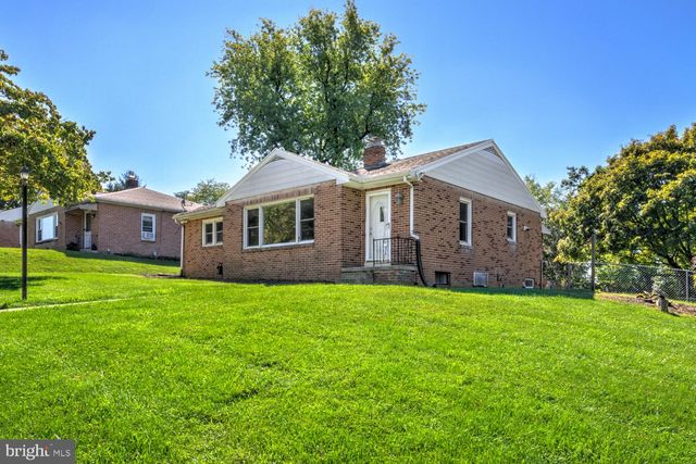 1100 ARTHUR, York, PA 17406