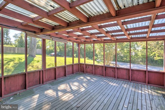 1100 ARTHUR, York, PA 17406