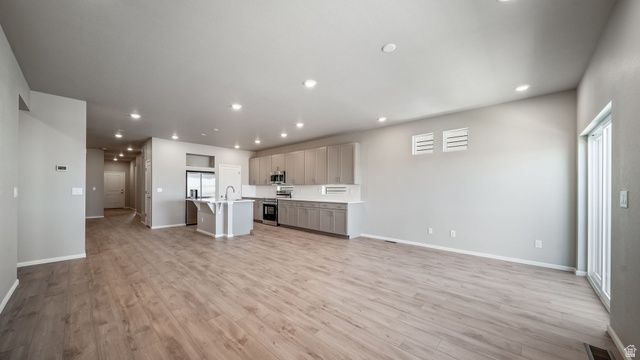 7057 N OBSIDIAN WAY, Eagle Mountain, UT 84005