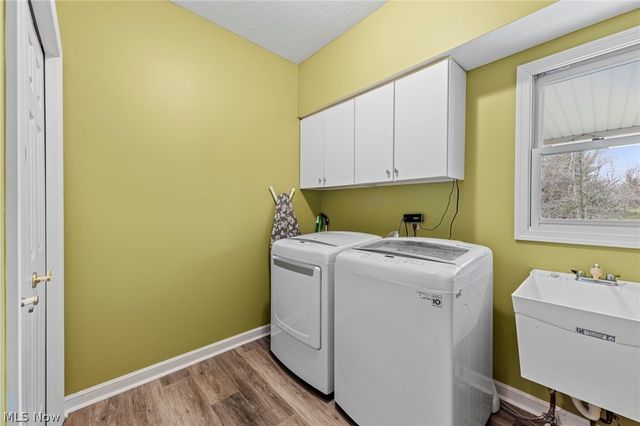 8460 Windsor Way, Broadview Heights, OH 44147