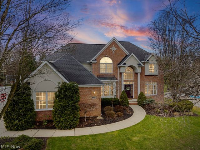 8460 Windsor Way, Broadview Heights, OH 44147
