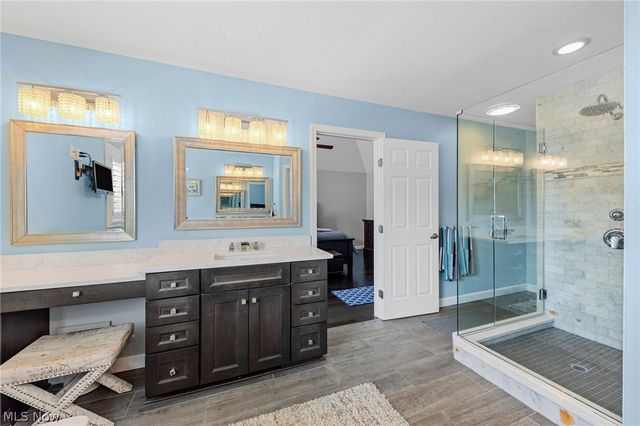 8460 Windsor Way, Broadview Heights, OH 44147