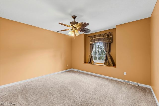8460 Windsor Way, Broadview Heights, OH 44147