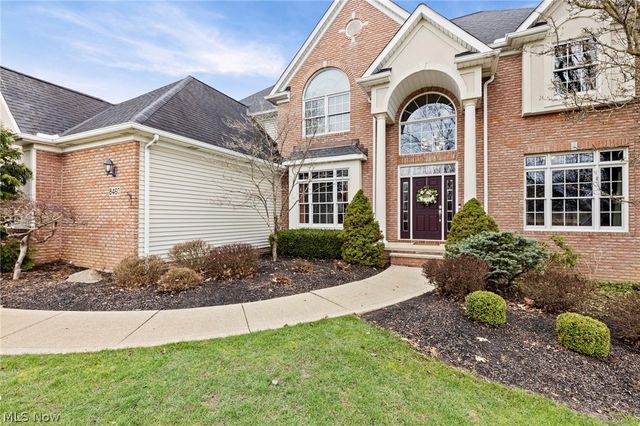 8460 Windsor Way, Broadview Heights, OH 44147