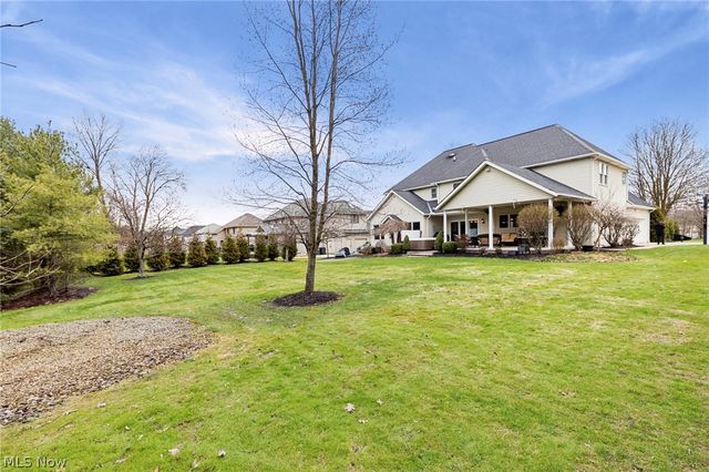 8460 Windsor Way, Broadview Heights, OH 44147