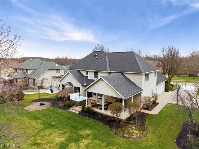 8460 Windsor Way, Broadview Heights, OH 44147