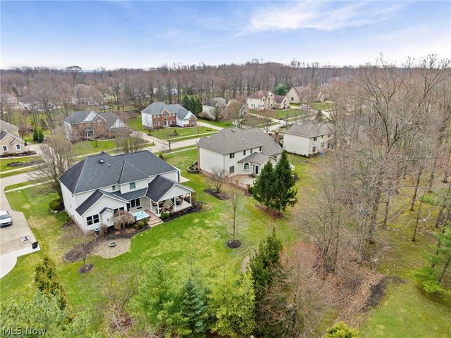 8460 Windsor Way, Broadview Heights, OH 44147