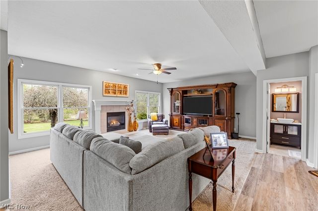 8460 Windsor Way, Broadview Heights, OH 44147