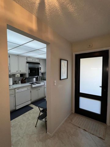 2601 NE 14th Street 535, Pompano Beach, FL 33062