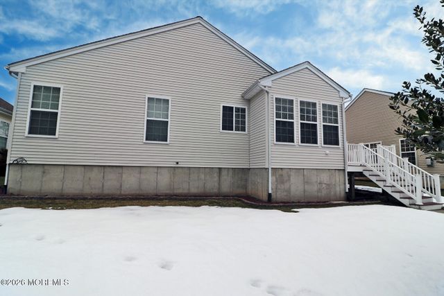 16 Passage Lane, Barnegat, NJ 08005