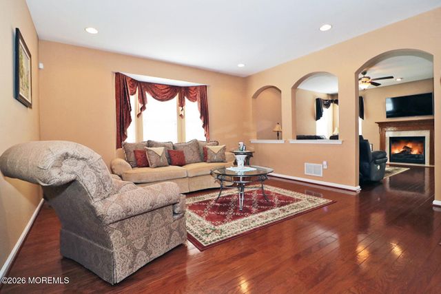 16 Passage Lane, Barnegat, NJ 08005