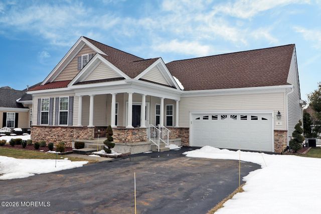 16 Passage Lane, Barnegat, NJ 08005