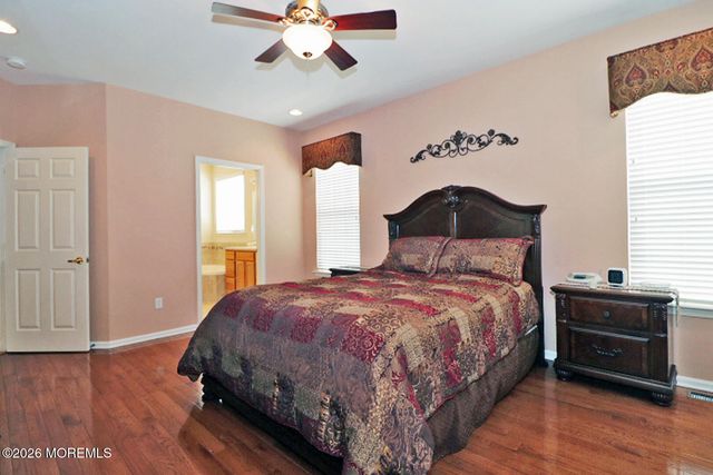 16 Passage Lane, Barnegat, NJ 08005