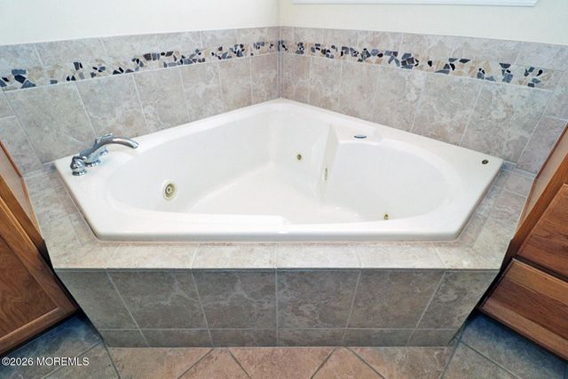 16 Passage Lane, Barnegat, NJ 08005