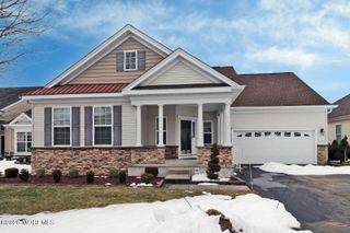 16 Passage Lane, Barnegat, NJ 08005