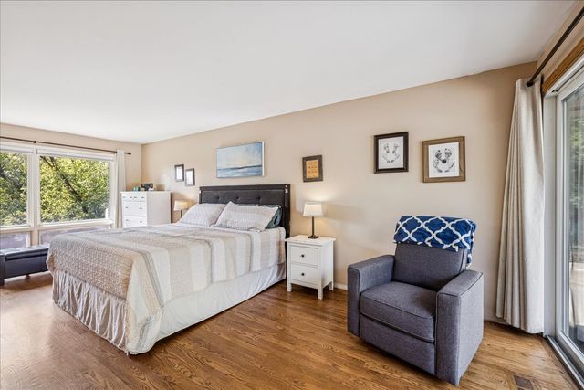 25146 N West Tower Drive, Tower Lakes, IL 60010