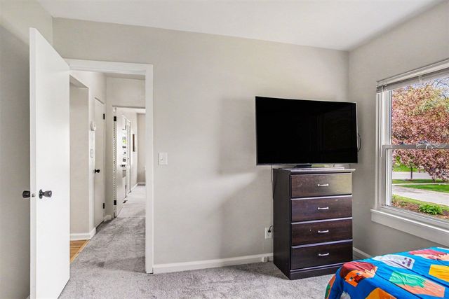 1512 Emerson Avenue, Grand Rapids, MI 49504