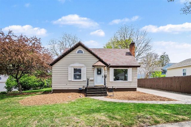 1512 Emerson Avenue, Grand Rapids, MI 49504