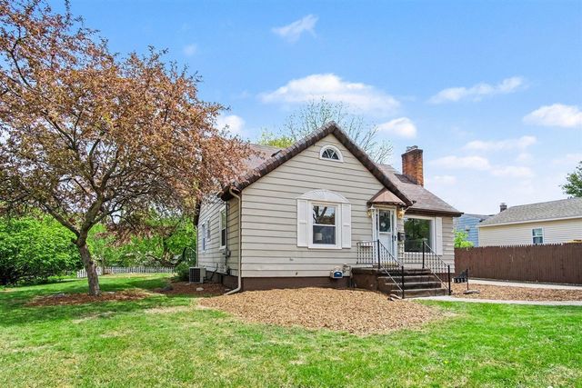 1512 Emerson Avenue, Grand Rapids, MI 49504