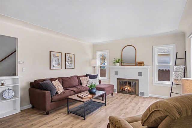 1512 Emerson Avenue, Grand Rapids, MI 49504