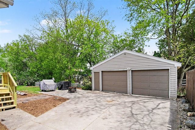 1512 Emerson Avenue, Grand Rapids, MI 49504