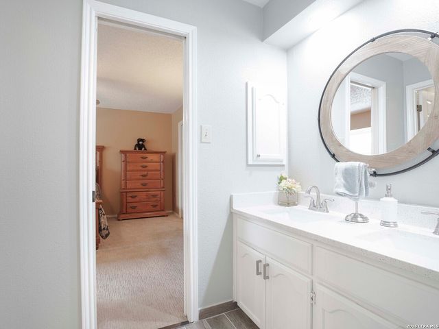 26615 Autumn Gln, Boerne, TX 78006