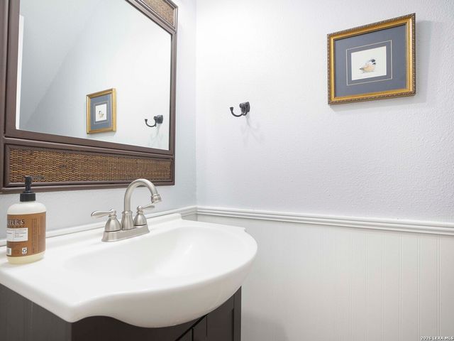 26615 Autumn Gln, Boerne, TX 78006