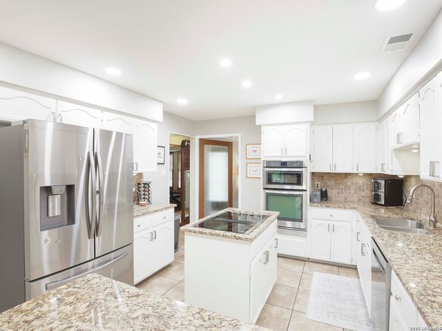 26615 Autumn Gln, Boerne, TX 78006