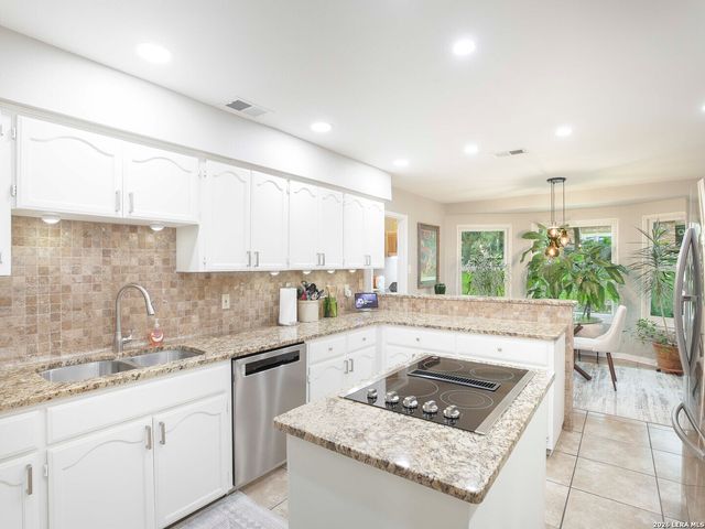 26615 Autumn Gln, Boerne, TX 78006