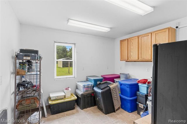 2566 N 5 Mile Road, Midland, MI 48642