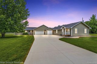 2566 N 5 Mile Road, Midland, MI 48642