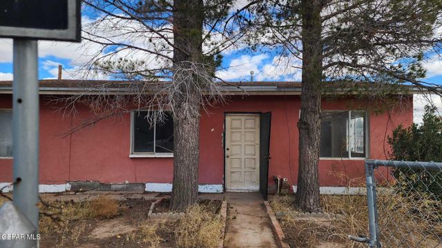 11221 Nueva Mission Road, Socorro, TX 79927