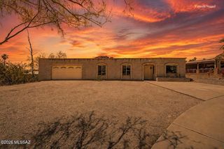 3225 W Dakota Street, Tucson, AZ 85746