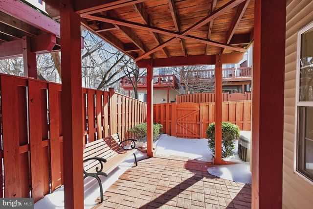 6635 CREEK POINT WAY, Alexandria, VA 22315