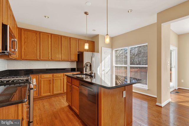 6635 CREEK POINT WAY, Alexandria, VA 22315