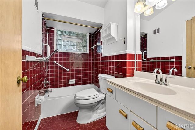 5005 Shrewsbury Avenue, St Louis, MO 63119