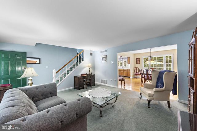 4 PINE OAK DR, Little Egg Harbor Twp, NJ 08087