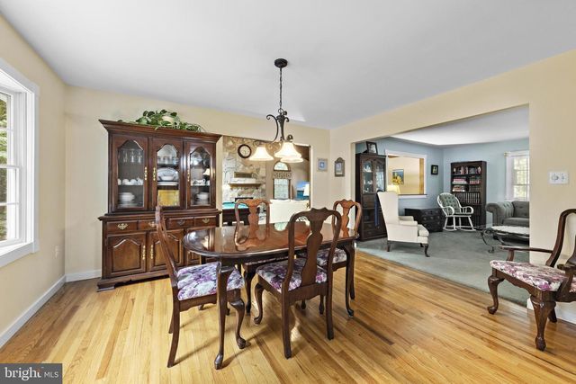 4 PINE OAK DR, Little Egg Harbor Twp, NJ 08087