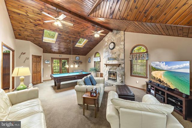 4 PINE OAK DR, Little Egg Harbor Twp, NJ 08087